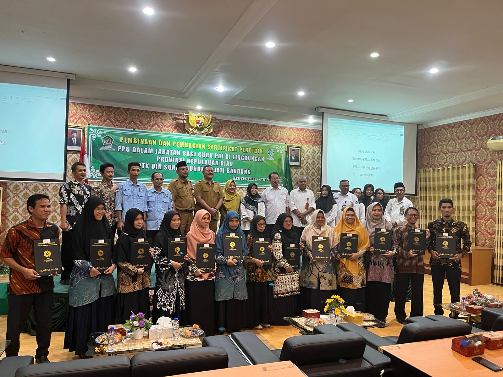LPTK UIN Bandung Menyelenggarakan Pembinaan dan Sekaligus Pembagian Sertifikat Pendidik di Kepulauan Riau