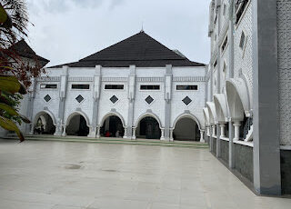 Masjid Kampus 1
